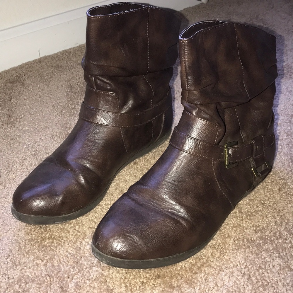 Brown boots